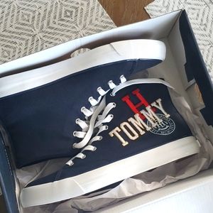 Tommy Hilfiger hightop sneaker